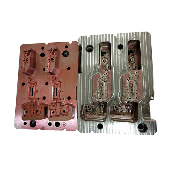 MOULD DESIGN, MANUFACUTRE AND FITTING MOULDS